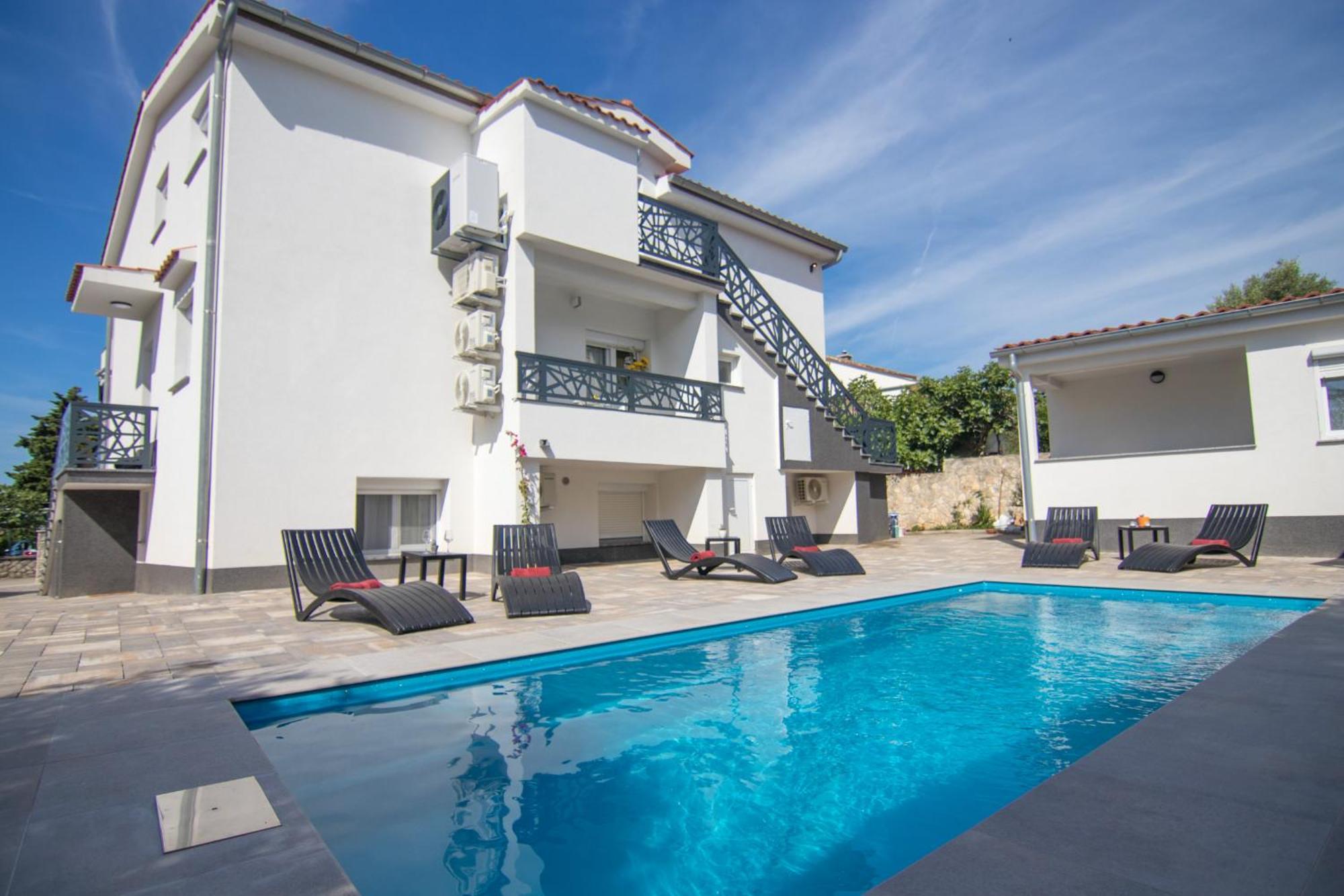 Apartments Flowers Krk Town Exterior photo