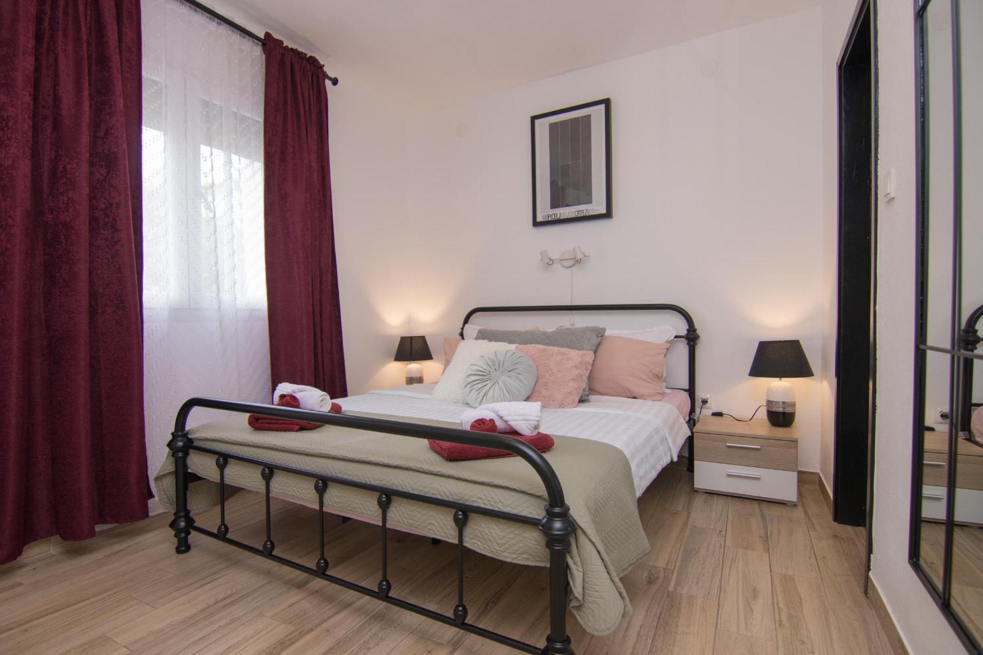 Apartments Flowers Krk Town Exterior photo